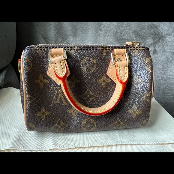 ❣️Final sale Authentic LV New Nano Speedy detachable straps❣️ - Picture 3 of 13